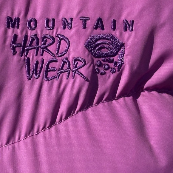 Mountain Hardware puffer excellent condition like new; worn 2-3 times - Picture 3 of 3